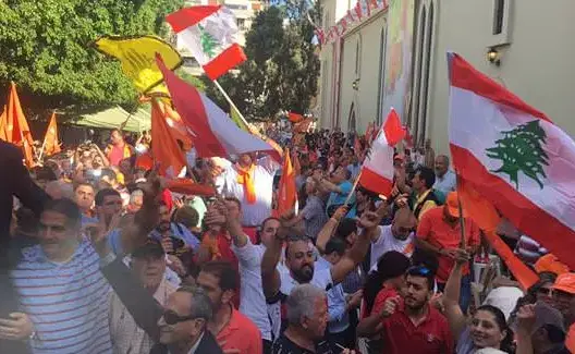 احتفالات في لبنان إثر انتخاب عون رئيسا