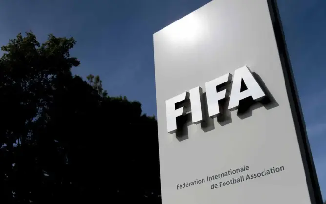 الـ”فيفا” يغرم إسبانيا في ملف اللاعبين القاصرين
