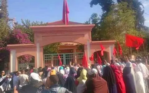 ساكنة الويدان بمراكش تحتج ضد عدم جمع الأزبال منذ 7 أكتوبر