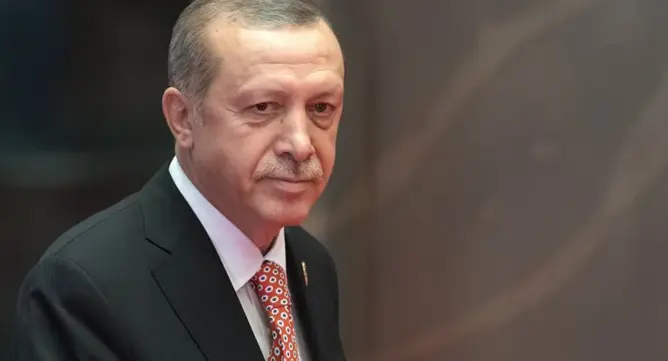 أردوغان يطالب بمراجعة اتفاقية لوزان التي أنهت دولة العثمانيين