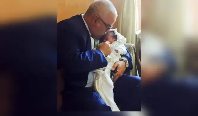 بن كيران يرزق بحفيدة جديدة (صورة)