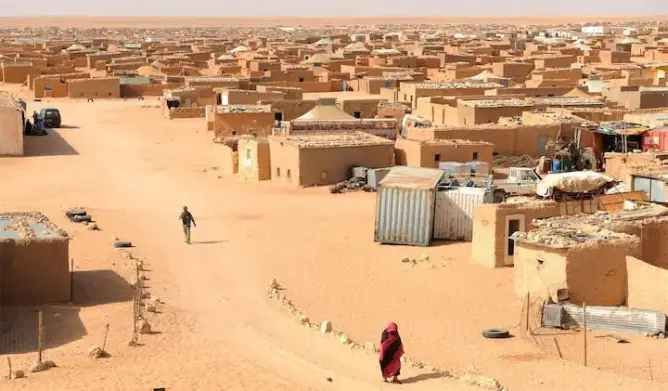 هلال يتحدى الجزائر أن تفند وجود 30 ألف شخص بمخيمات تندوف