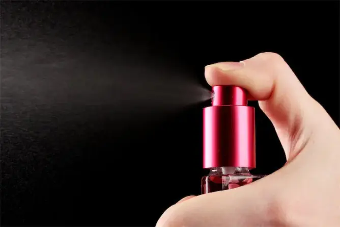 إليك أخطار قاتلة للعطور