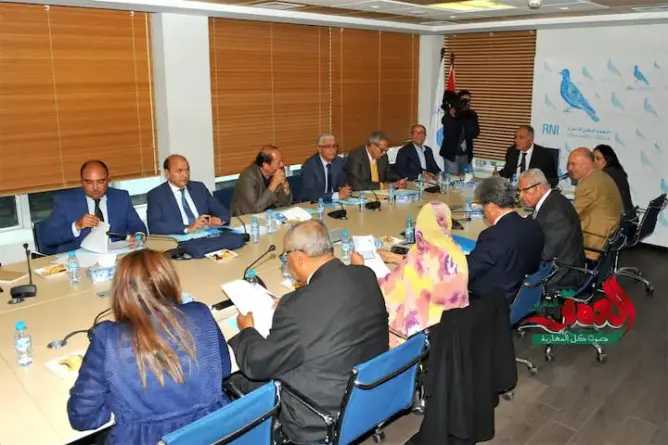 قيادة “الأحرار” تفتح الترشح للرئاسة رغم اختيارها لأخنوش