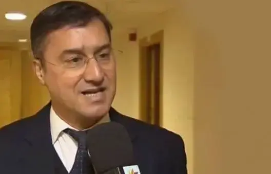 مجاهد: الأموال تلعب دورا حاسما في نتائج الانتخابات