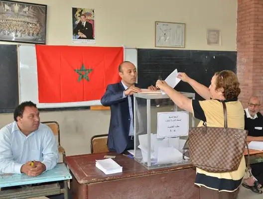 فجأة… تحول كل المغاربة إلى محللين سياسيين