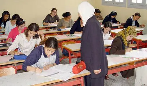 بدون مكياج.. خوف الأساتذة سبب أزمة التعليم بالمغرب