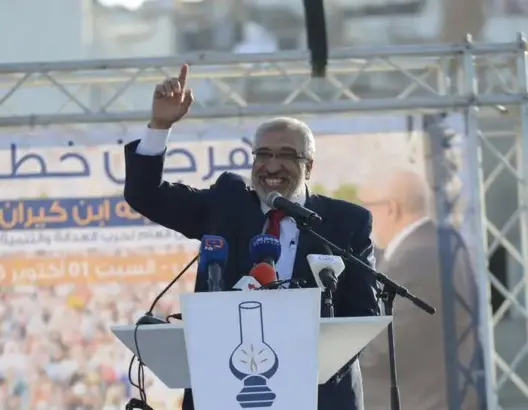 في أول تجربة سياسية له.. الحمداوي يظفر بمقعد بالعرائش