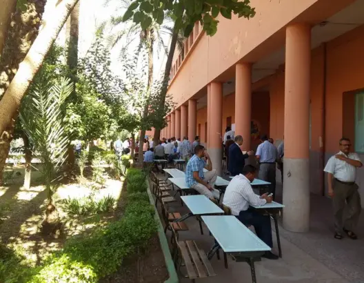 مراكش: أعوان السلطة يرابطون بالمراكز ومحاولات لإرشاء الناخبين