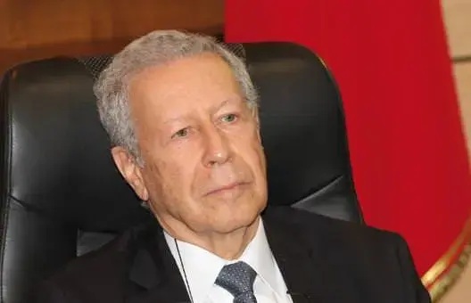 أساتذة يشتكون تكليفهم بتدريس مواد ليست من تخصصاتهم