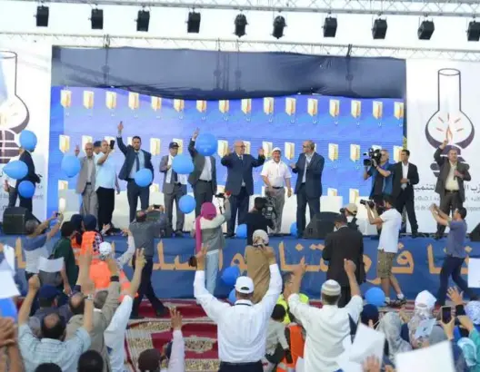 بنكيران للسلاويين: يا إما غطلعوا بيا أو غتقولولي الله يهنيك