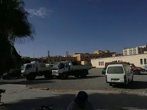 الاستقلال يتهم “البام” ببلدية خنيفرة بعرقلة تجمع خطابي