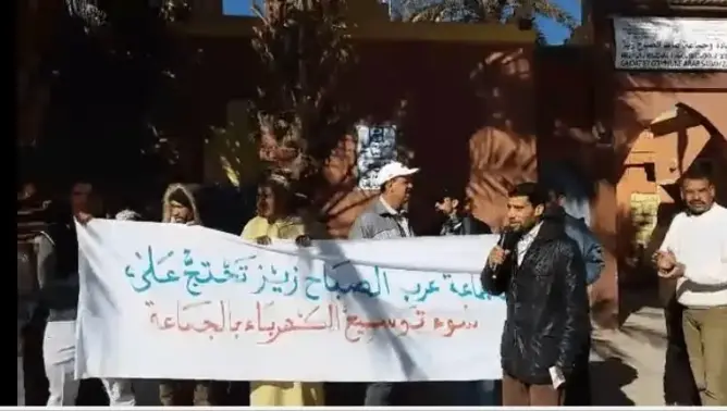 ساكنة عرب الصباح بأرفود تحتج على التمييز في توزيع الكهرباء