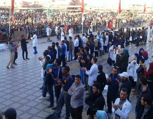 10 آلاف إطار يضربون عن الطعام وهيئة دولية تدخل على الخط