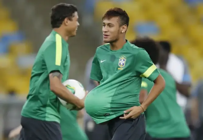 البرازيل تستعد للكلاسيكو الناري أمام الأرجنتين