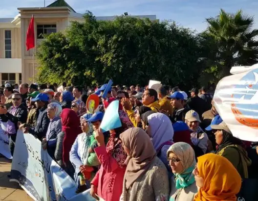 جمعيات تراسل بنكيران بعد تحفظ الداخلية على منحها