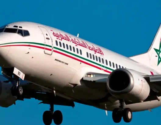 عاصفة رملية تمنع طائرة “لارام” من النزول بمطار الداخلة