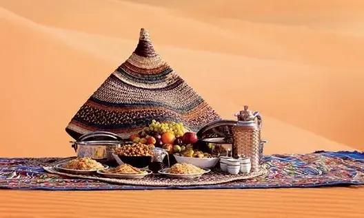 الزريك” و”مارو بالحوت”.. أطباق تعكس تميز المطبخ الصحراوي