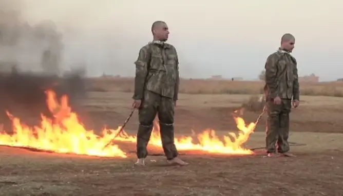 بعد الطيار الأردني.. هكذا أعدمت داعش جنديّين تركيين بحلب (صور)