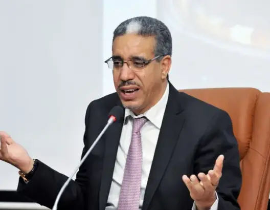 رباح: “ماكينة حاقدة” توحي بوجود أزمة بين الملك وبنكيران