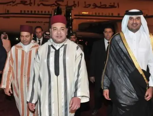 الملك يؤكد لأمير قطر حرصه مواصلة العمل