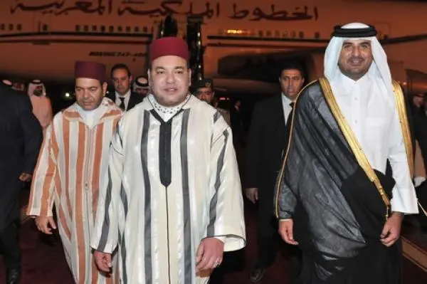 الملك يؤكد لأمير قطر حرصه مواصلة العمل