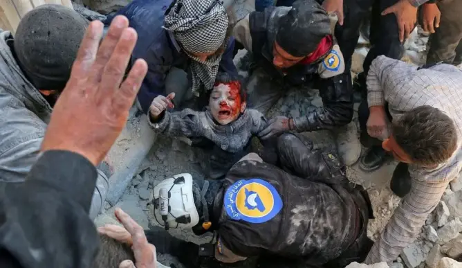 بعد المجازر المروعة.. هدنة بحلب واستعدادات لإجلاء المدنيين