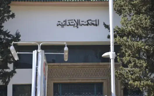 ابتدائية فاس تدين أربع فتيات إثر “اختطافهن” لعضو بالبام