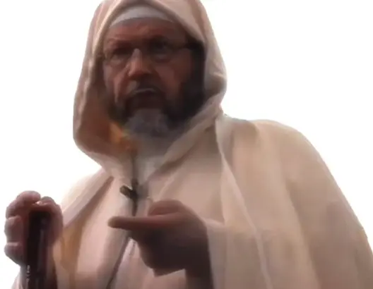 أبياط: خطبت بالمسجد منذ 89 ولم يشهد احتجاجا حتى عزلت