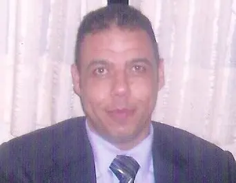 مازال في وجعي وعد‎