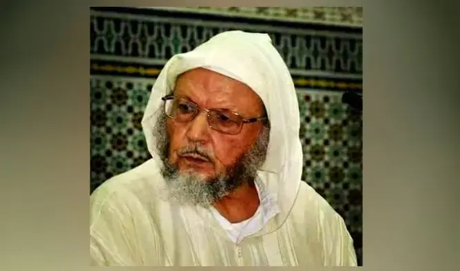 انقسام بـ “فيسبوك” بسبب احتجاج مصلين بفاس ضد عزل “أبياط”