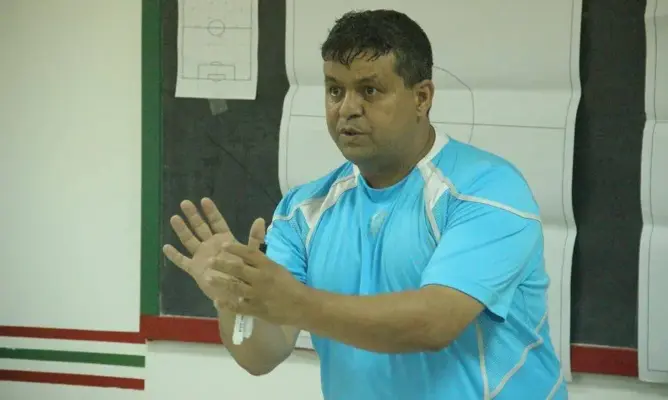 عبيس: مباراة الأسود والفراعنة صعبة ولا يمكن التكهن بنتيجتها