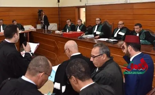 بعد النويضي .. محام ثان ينسحب من هيئة دفاع متهمي ايزيك