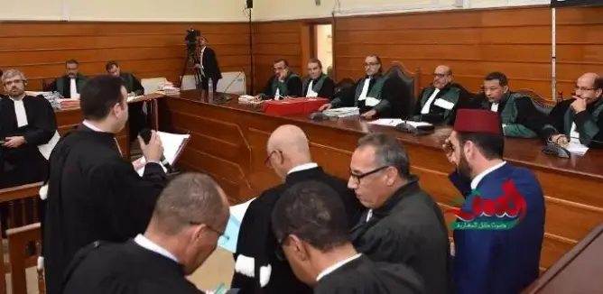 متهموا “إكديم إزيك” ومحاموهم يحاولون عرقلة أطوار المحاكمة
