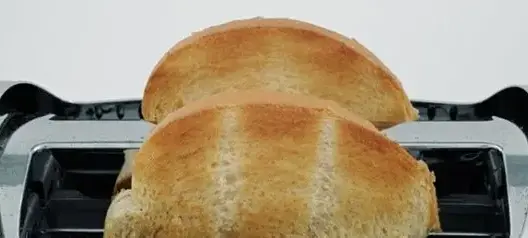 هذا هو الخطر الكامن في تناول البطاطا والخبز المحمص!