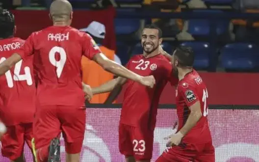كأس إفريقيا .. تونس تعبر لدور الربع والجزائر تودع الغابون