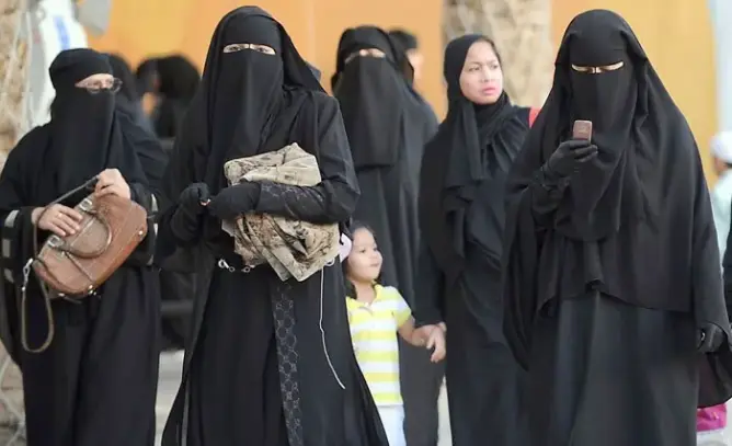 الحرية الشخصية والإرادة الحرة وقرار منع البرقع