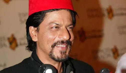 القاعات السينمائية تعرض فيلما لشاروخان صور بالمغرب