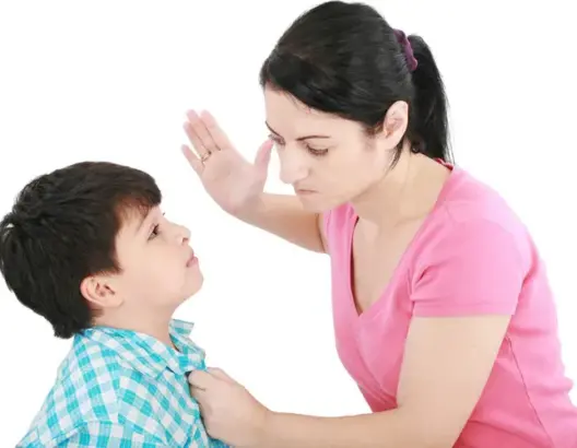 إننا ندمر أبناءنا بأيدينا