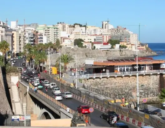 عمدة سبتة يدعو لمنع دخول مغاربة الشمال للمدينة دون تأشيرة