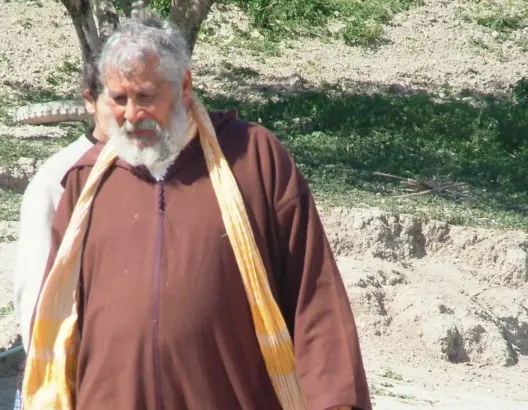 المخرج شفيق السحيمي يراسل الملك ويطلب اللجوء إلى الجزائر