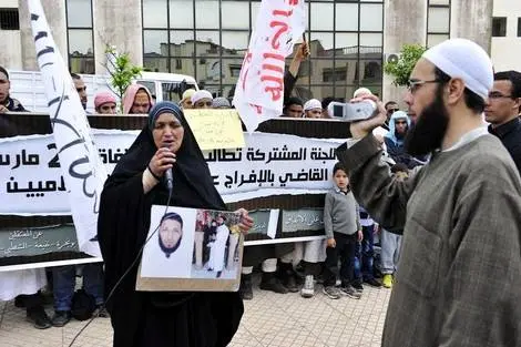 “دفاع المعتقلين الإسلاميين”.. اتهامنا بالإرهاب ترهات مغلوطة