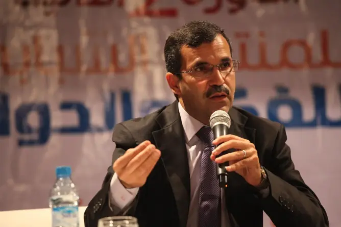 حزين جدا لمغادرة جبرون.. من سيفكر لنا بعد اليوم.. ومن سيرسم لنا معالم الطريق؟