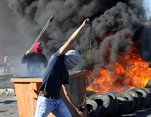 إصابة فلسطينيين في مواجهات مع الاحتلال شرق بيت لحم