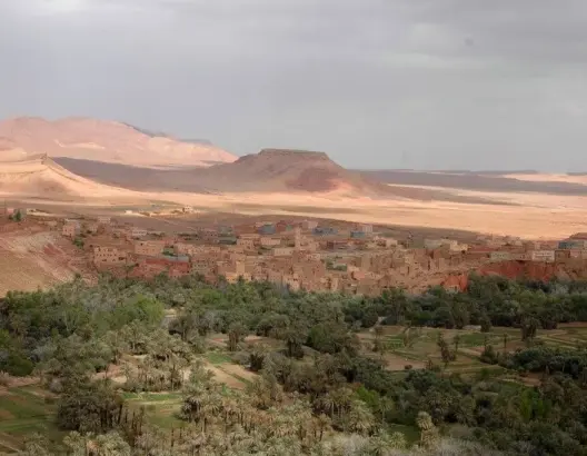 مستشارون بضواحي تنغير يطالبون بفك العزلة عن الساكنة