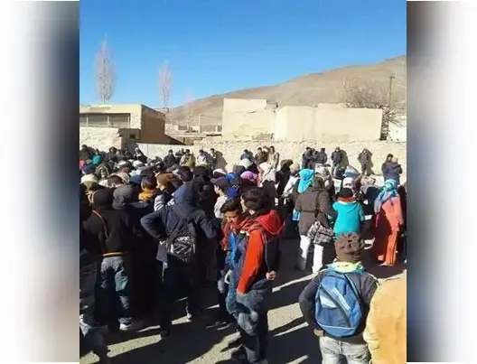 الحالة المزرية للقسم الداخلي يخرج تلاميذ للاحتجاج بـ”إملشيل”