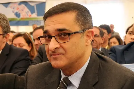 الإعلام الرسمي يجند طاقما مهما لتتبع أخنوش في المفاوضات