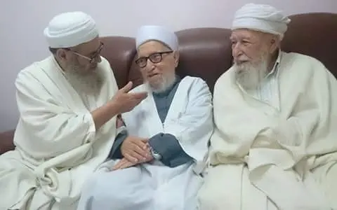 بفهم بن عاشور وورع قطب واستفهامات محمود.. يرحل الفقيه قاهر
