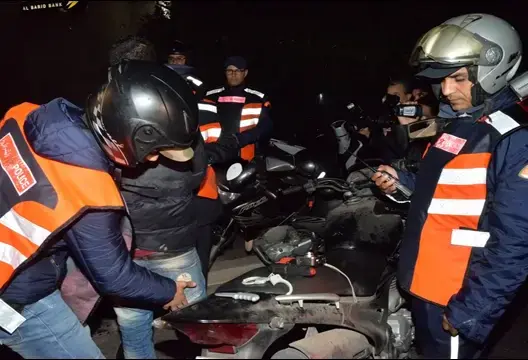 الحموشي يوقف ضابط أمن أشهر سلاحه بملهى ليلي بالهرهورة
