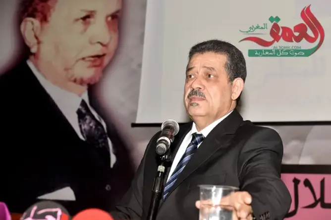 تفاديا للإقالة .. شباط يوقع على 3 تراجعات ويصبح أمينا “ديكورا”
